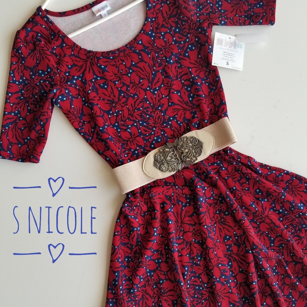 Lularoe Nicole (Size Small)